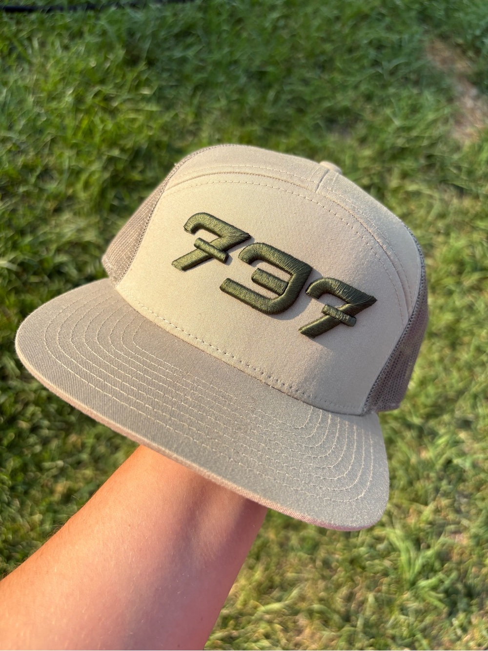 Men's 737 Logo Trucker Hat - Khaki